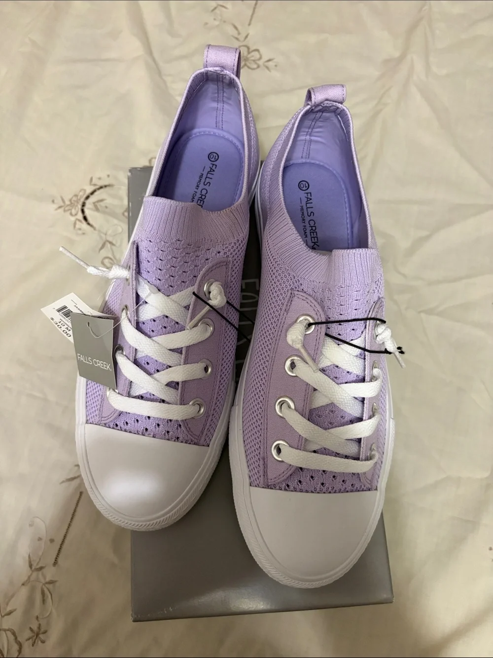 Falls Creek Lavender Knit Lace-Up Slip-On Sneakers with White Accents 10M